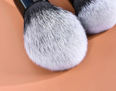 makeup brush set.